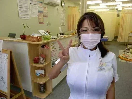 ガチ素人のめちゃシコ爆乳おっぱい【エロ画像】 0