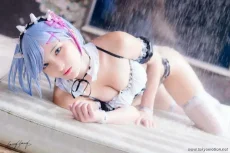 小丁ちゃんがえちえちなレムのコスプレをする【エロ画像】