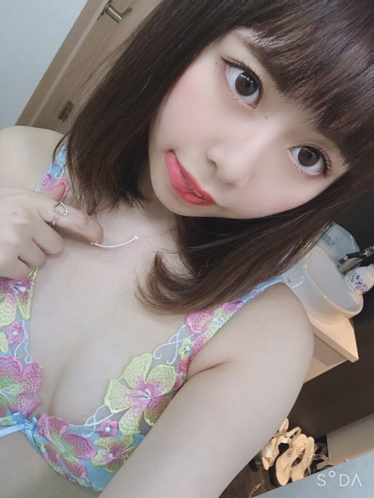 かわいい素人が鼻フック顔を披露ｗ【エロ画像】（5）