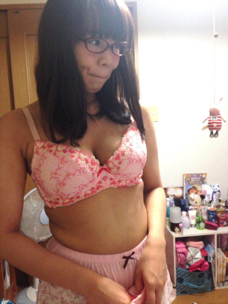 眼鏡っ娘の抜けるエロ画像【フェチ】（11）