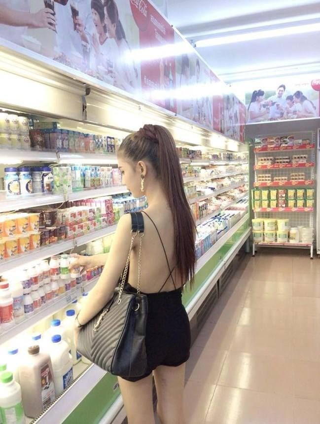 私服の素人さん、シコい【エロ画像】（13）