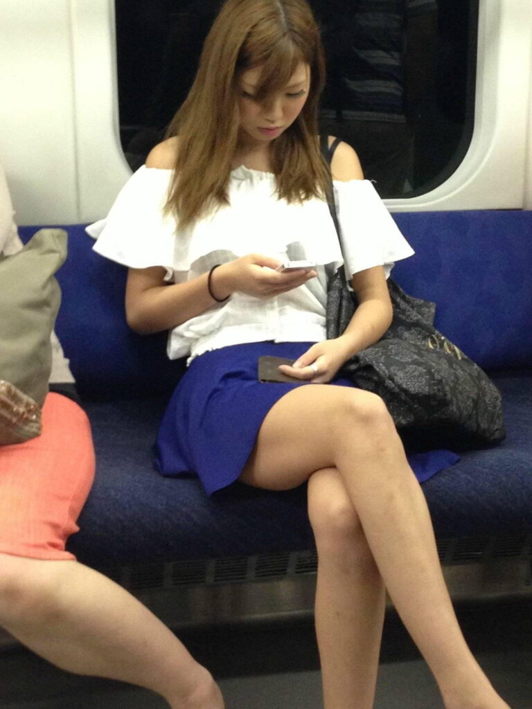 私服の素人さん、シコい【エロ画像】（18）