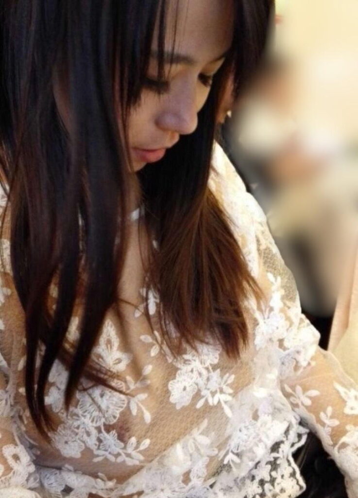 素人が透け乳首で美容室に行くエロ画像20230911183210