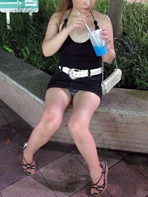 【素人】街を歩けばパンチラ娘に当たる【エロ画像】（29）