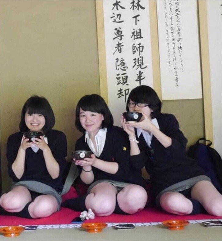 【素人】街を歩けばパンチラ娘に当たる【エロ画像】（23）