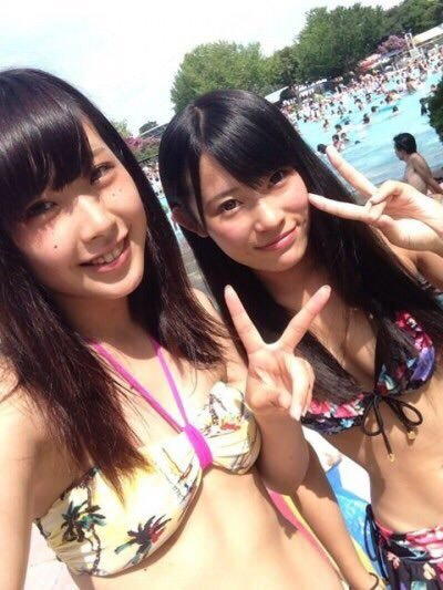【素人】ビキニ姿で友達と撮った写真が抜ける【エロ画像】（26）