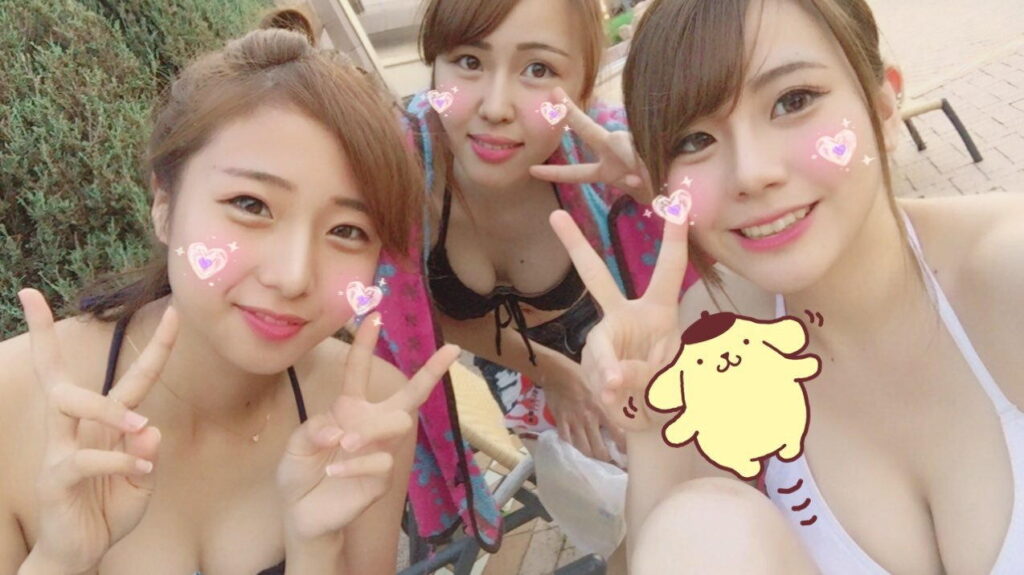 【素人】ビキニ姿で友達と撮った写真が抜ける【エロ画像】（10）