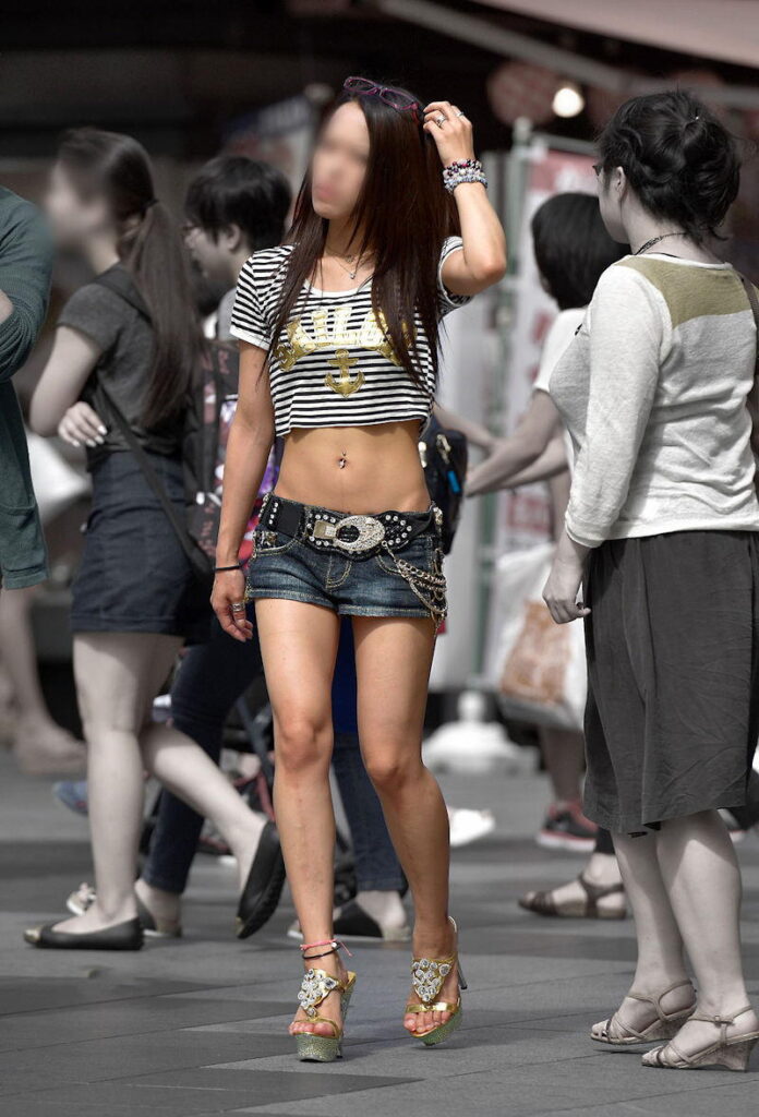 街撮りギャルのエロ画像20230916172038