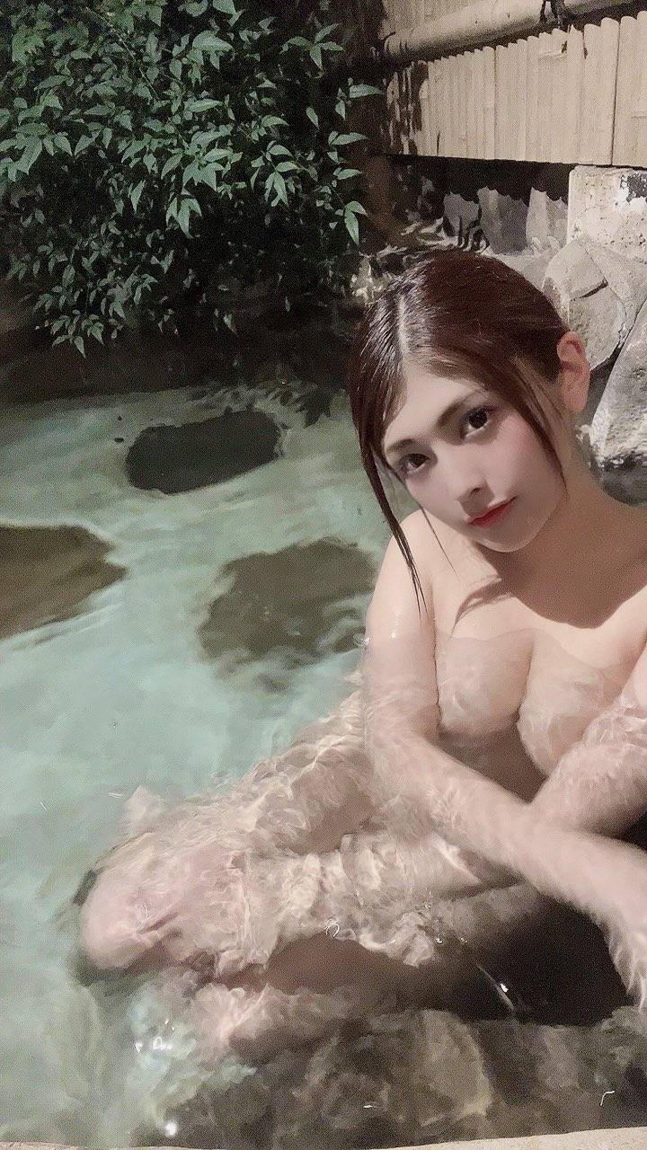 お風呂の自撮りエロ画像20231005084008