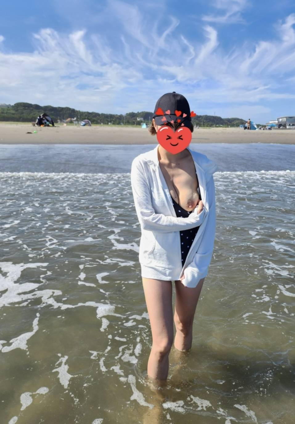 パートのおばさんの野外露出エロ画像20231028064750