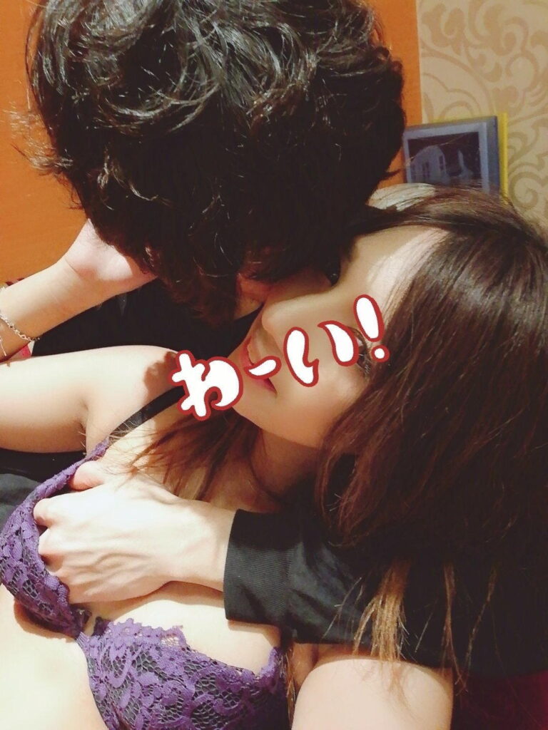子持ちキャバ嬢の自撮りエロ画像12
