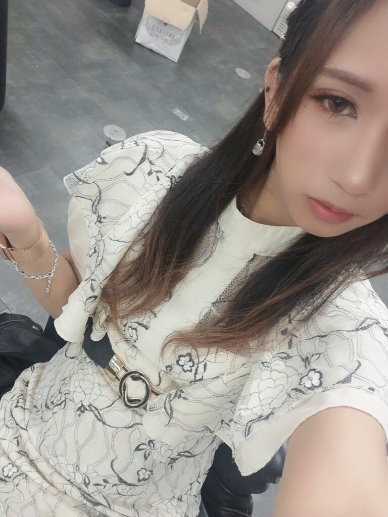 子持ちキャバ嬢の自撮りエロ画像4