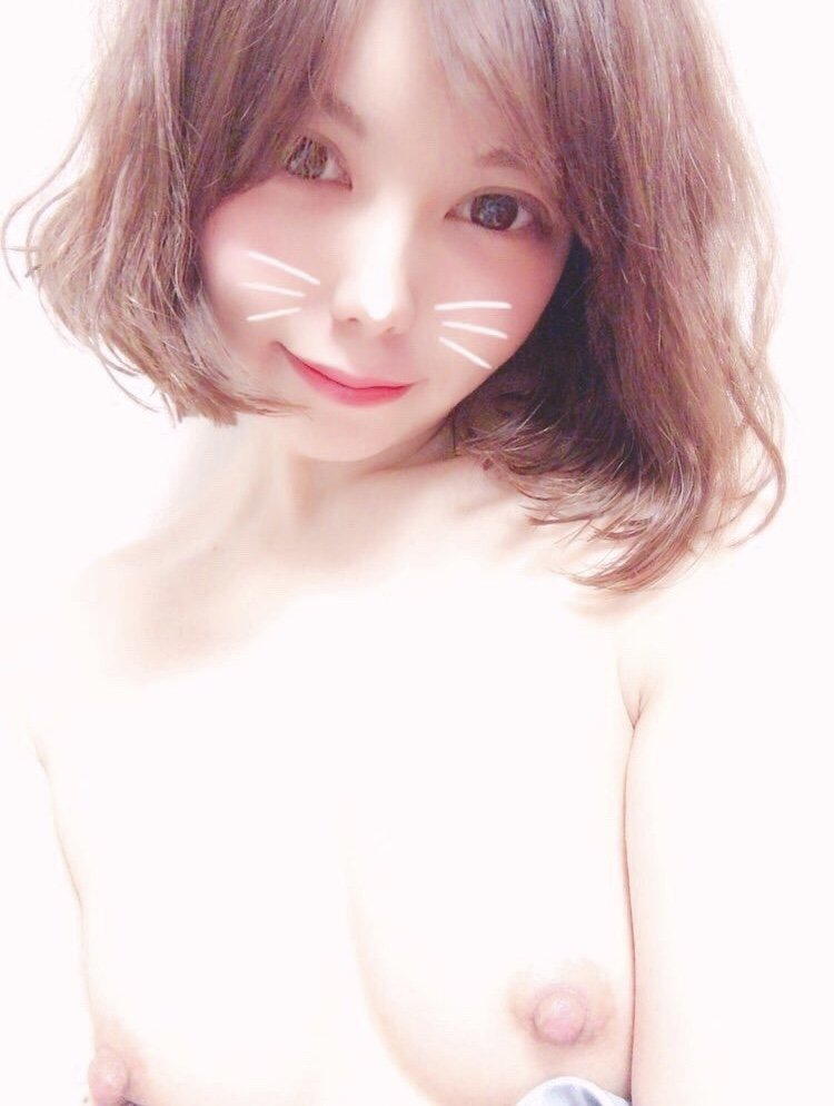 素人の自撮りエロ画像を加工ありとなしで見比べてみようｗ（22）