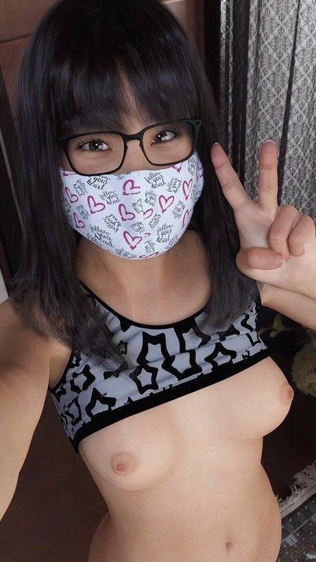 【素人】陰キャのメガネっ娘ってエロくない？【エロ画像】（16）