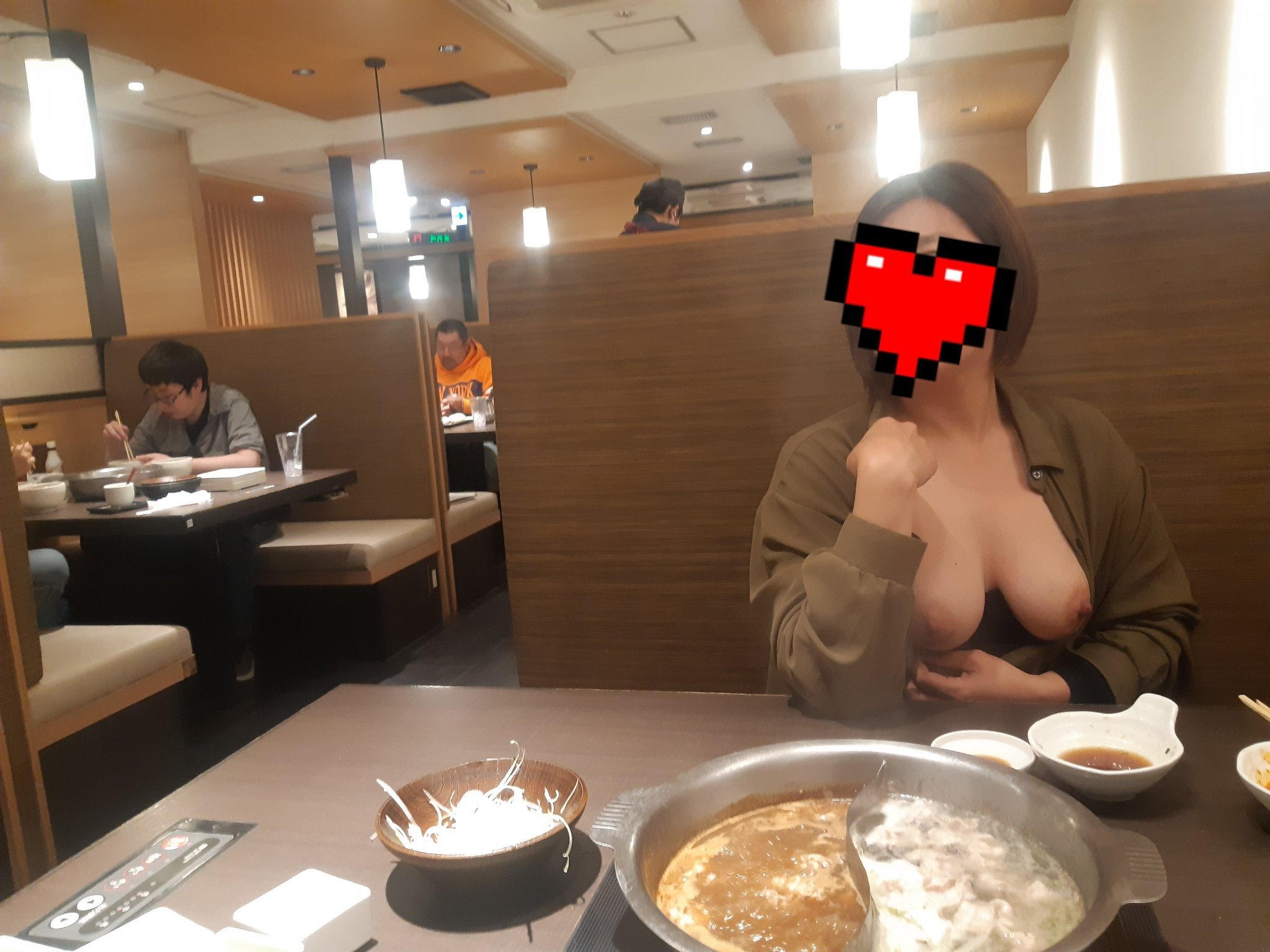 彼女のお母さんのエロ画像20231121174104