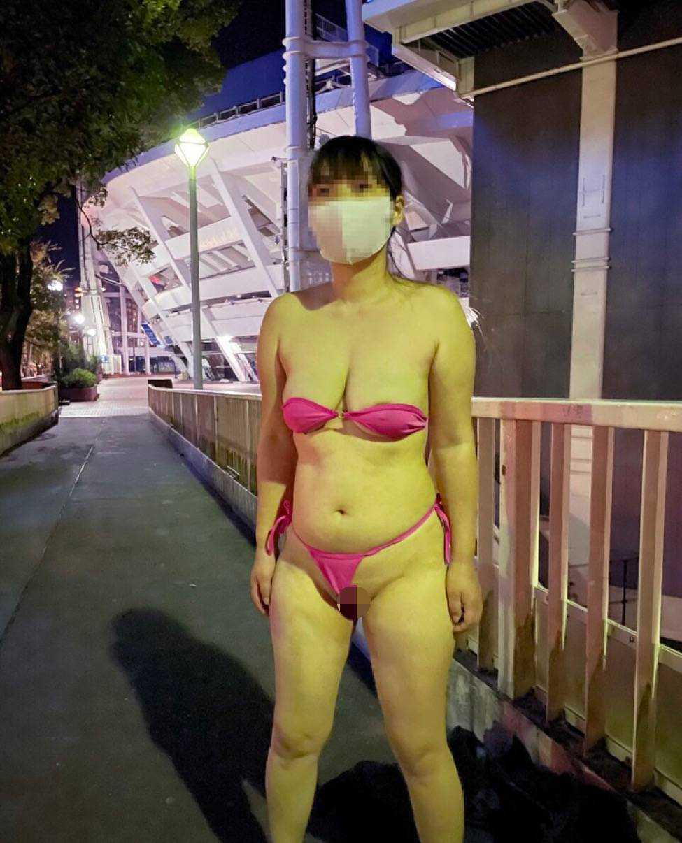 【素人】先生に調教されてる教え子の野外露出【エロ画像】（4）