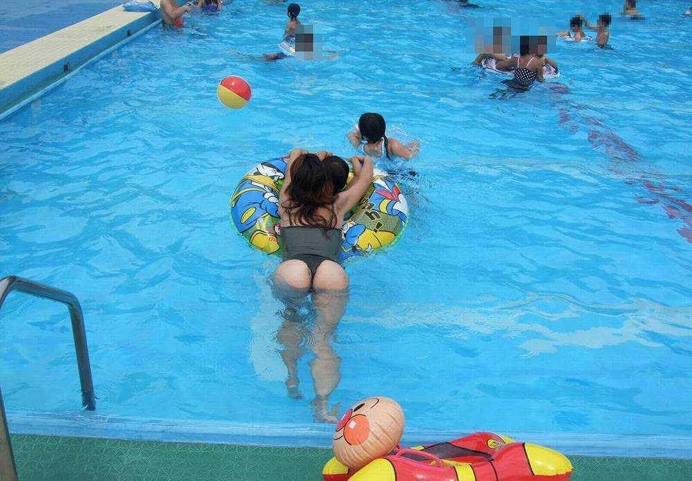 【盗撮】子育て中のママがエロすぎるｗ【エロ画像】（43）