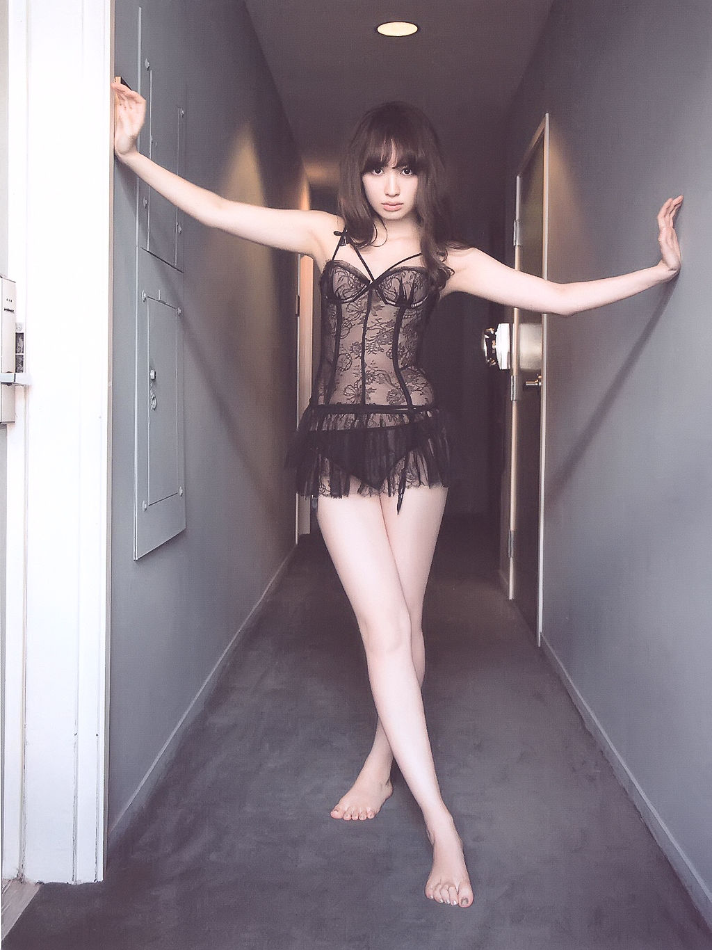 小嶋陽菜さん、かなりのえちえちボディw【グラビアエロ画像】(18) 小嶋陽菜さん、かなりのえちえちボディw【グラビアエロ画像】(18)