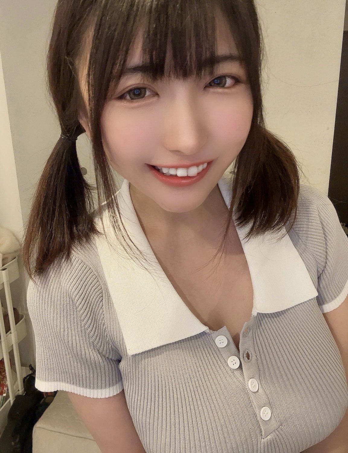 市原薫 たぬき顔で可愛いグラドルのおっぱいがでかすぎるww【エロ画像】(6) 市原薫 たぬき顔で可愛いグラドルのおっぱいがでかすぎるww【エロ画像】(6)