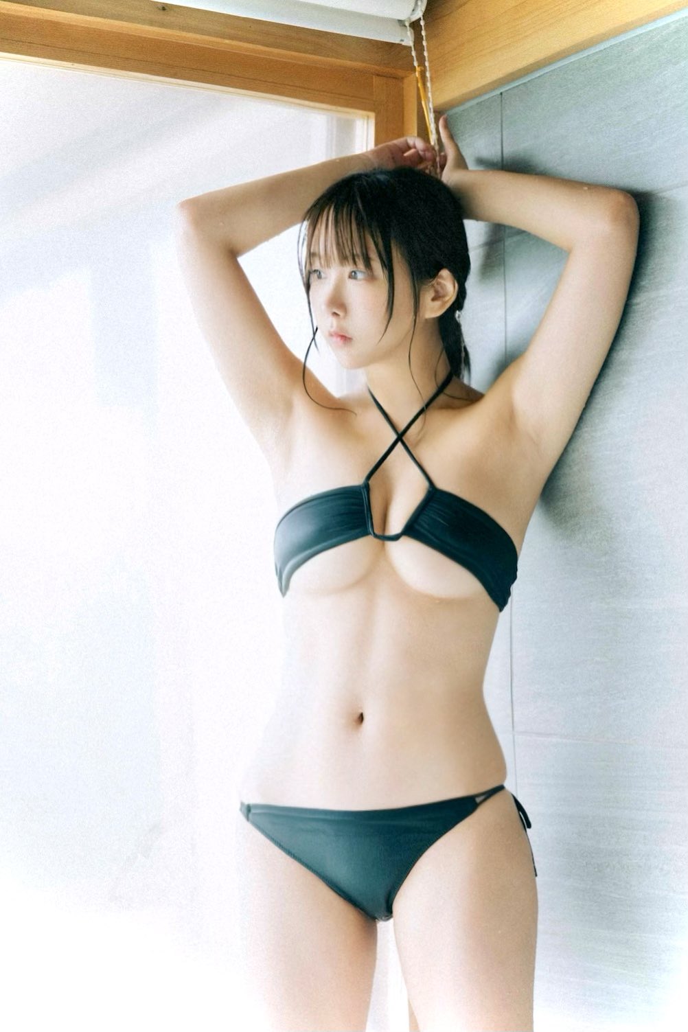 日向葵衣 みんな大好きデカ尻爆乳美女のグラビアエロ画像 43 日向葵衣 みんな大好きデカ尻爆乳美女のグラビアエロ画像 43