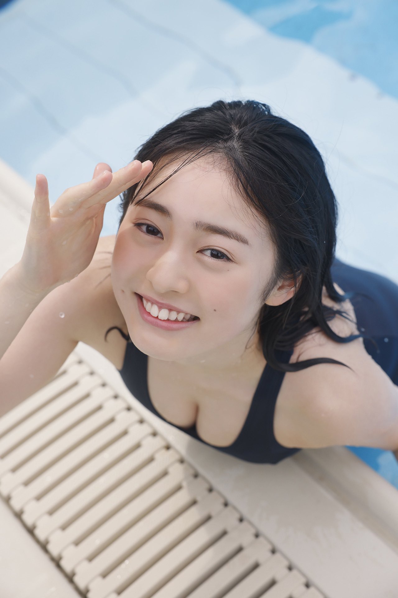 白濱美兎 17歳の初々しいグラビアアイドルが抜ける【エロ画像】(8) 白濱美兎 17歳の初々しいグラビアアイドルが抜ける【エロ画像】(8)