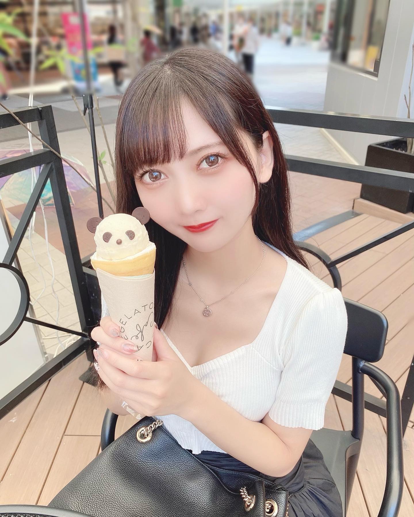 藤本南 色白アイドルのグラビアが抜ける【エロ画像】(10) 藤本南 色白アイドルのグラビアが抜ける【エロ画像】(10)