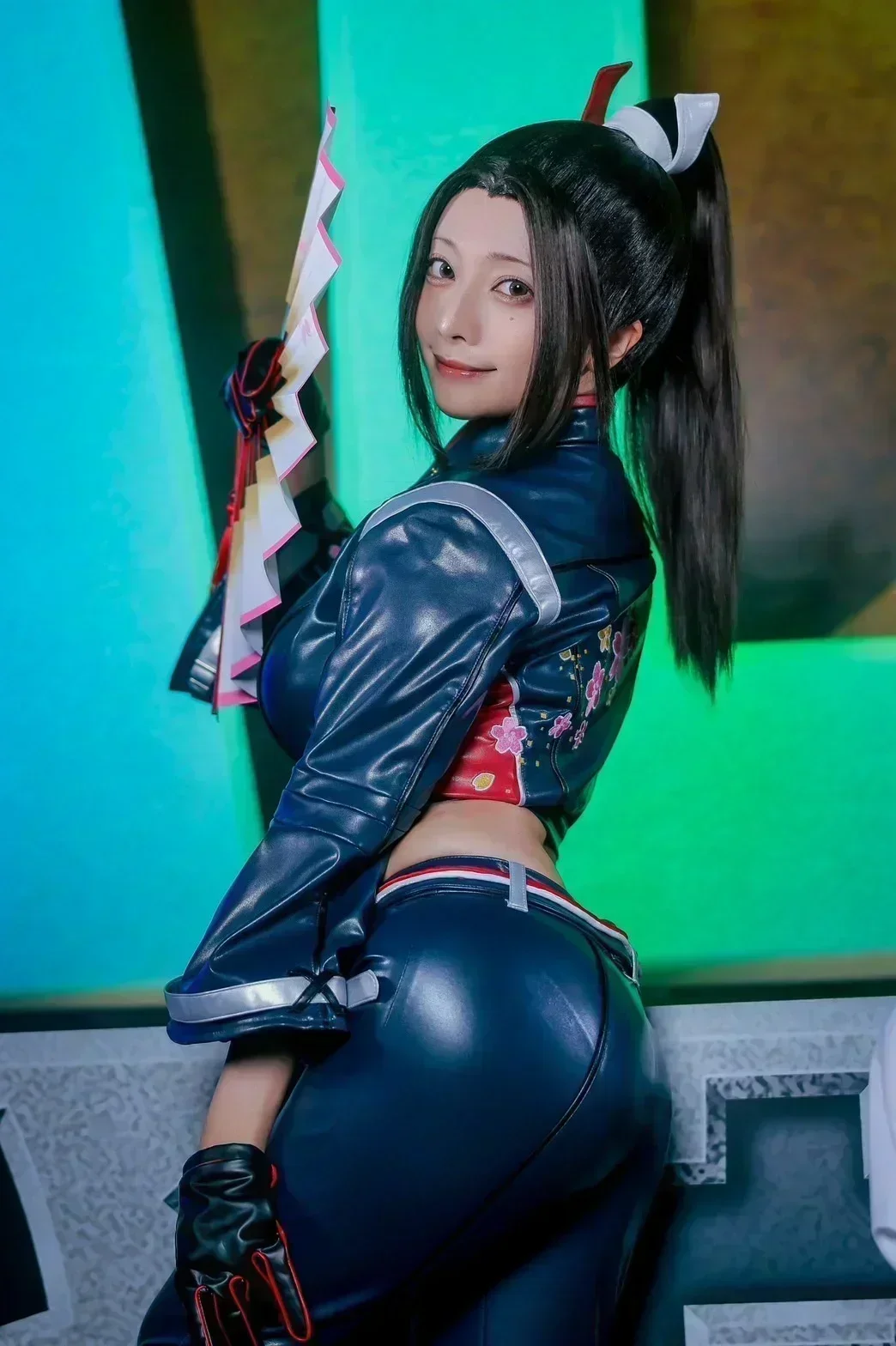 宮本彩希の美尻がエロすぎるww【エロ画像】 0 宮本彩希の美尻がエロすぎるww【エロ画像】 0