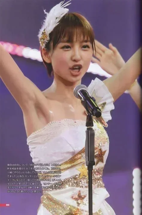 篠田麻里子のお宝脇ショット【エロ画像】 0 篠田麻里子のお宝脇ショット【エロ画像】 0