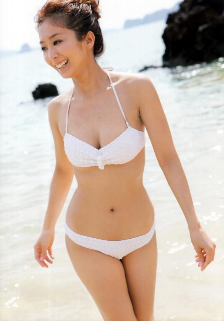 優香のFカップおっぱいがデカすぎて抜ける【グラビアエロ画像】(70) 優香のFカップおっぱいがデカすぎて抜ける【グラビアエロ画像】(70)
