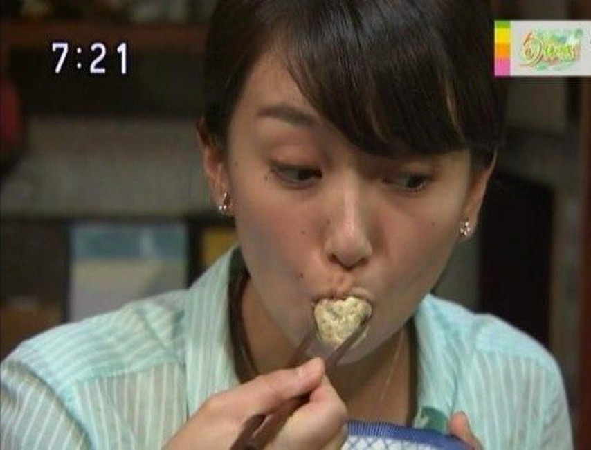 女子アナの食レポがあまりにもエロすぎるw【お宝エロ画像】 3 女子アナの食レポがあまりにもエロすぎるw【お宝エロ画像】 3