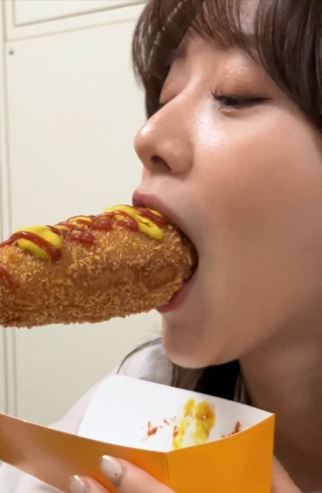 女子アナの食レポがあまりにもエロすぎるw【お宝エロ画像】 14 女子アナの食レポがあまりにもエロすぎるw【お宝エロ画像】 14