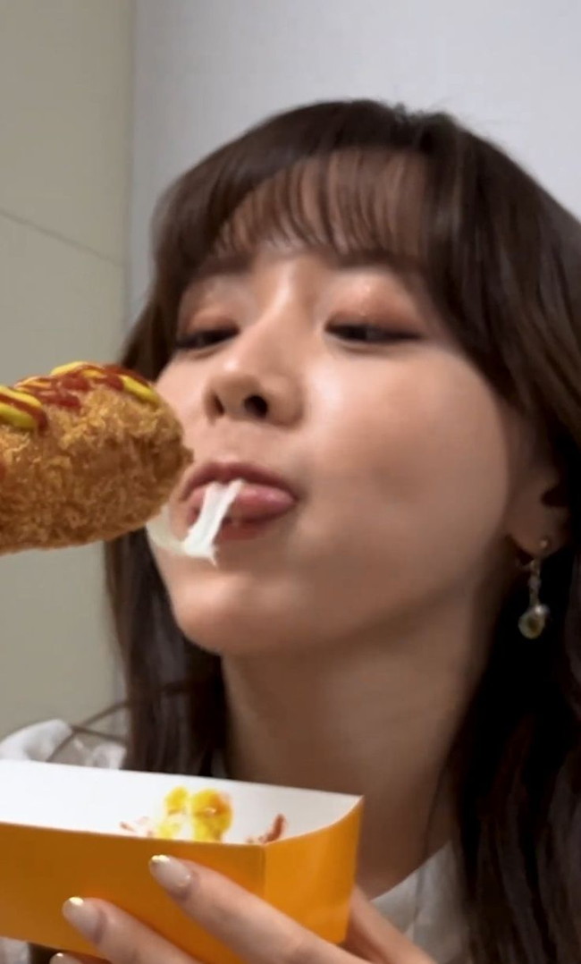 女子アナの食レポがあまりにもエロすぎるw【お宝エロ画像】 25 女子アナの食レポがあまりにもエロすぎるw【お宝エロ画像】 25