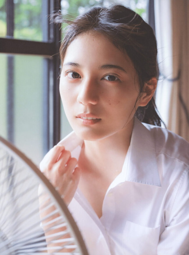 小坂菜緒のグラビアが激シコなんだがw【エロ画像】 80 小坂菜緒のグラビアが激シコなんだがw【エロ画像】 80