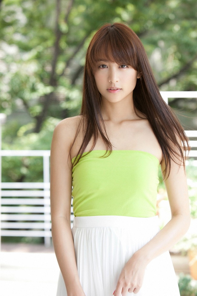 山本美月の美脚がガチで抜ける!【グラビアエロ画像】 69 山本美月の美脚がガチで抜ける!【グラビアエロ画像】 69