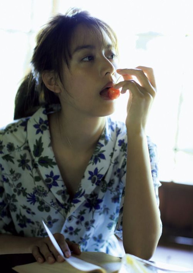 山本美月の美脚がガチで抜ける!【グラビアエロ画像】 55 山本美月の美脚がガチで抜ける!【グラビアエロ画像】 55