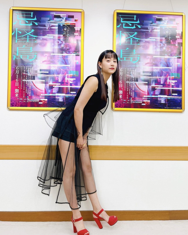 山本美月の美脚がガチで抜ける!【グラビアエロ画像】 49 山本美月の美脚がガチで抜ける!【グラビアエロ画像】 49