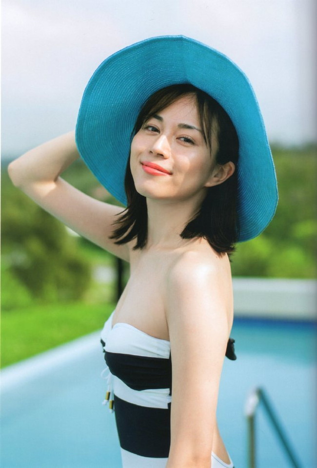 比嘉愛未 熟女の色気がやばいw【グラビアエロ画像】 25 比嘉愛未 熟女の色気がやばいw【グラビアエロ画像】 25