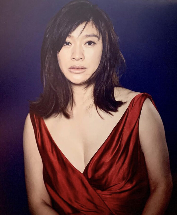 篠原涼子って絶対にドMだよねｗ【グラビアエロ画像】 1