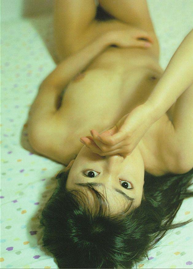 菅野美穂 芸能人のフルヌードがガチで抜ける【グラビアエロ画像】 7 菅野美穂 芸能人のフルヌードがガチで抜ける【グラビアエロ画像】 7