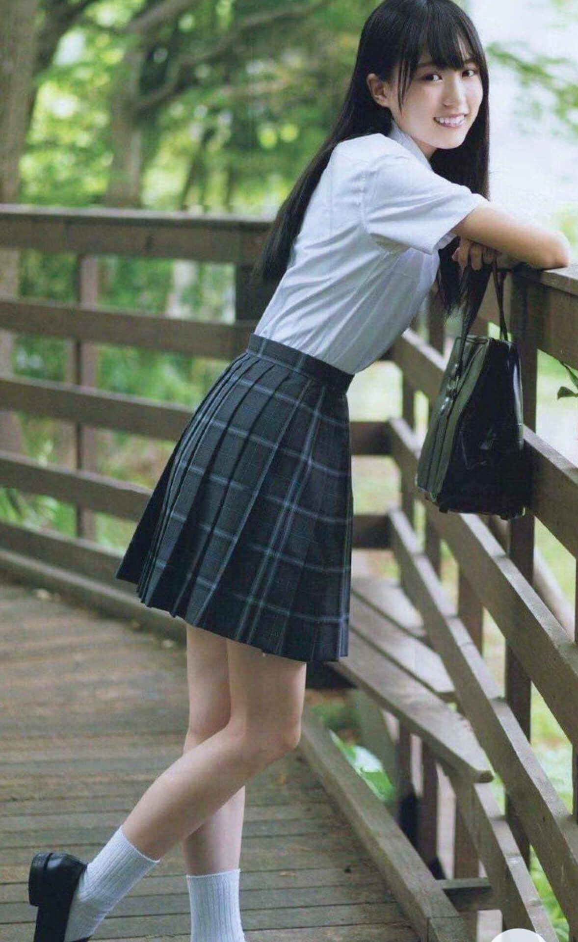 賀喜遥香のグラビアエロ画像まとめ【乃木坂46】 15 賀喜遥香のグラビアエロ画像まとめ【乃木坂46】 15