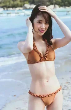 堀未央奈 美人すぎるアイドルのグラビアが抜ける【エロ画像】