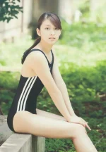 武井咲のスク水、エロすぎｗｗ【グラビアエロ画像】