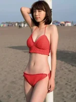 飯豊まりえのおっぱいがでかい！【グラビアエロ画像】