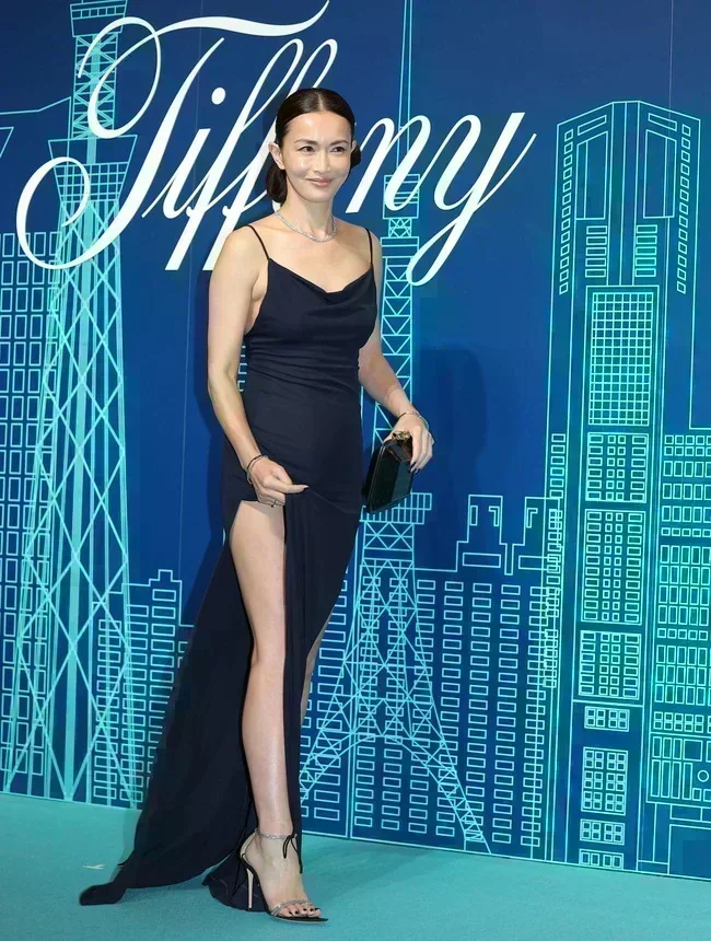 長谷川京子 ハセキョンの透け乳首えっど!【グラビアエロ画像】 2 長谷川京子 ハセキョンの透け乳首えっど!【グラビアエロ画像】 2