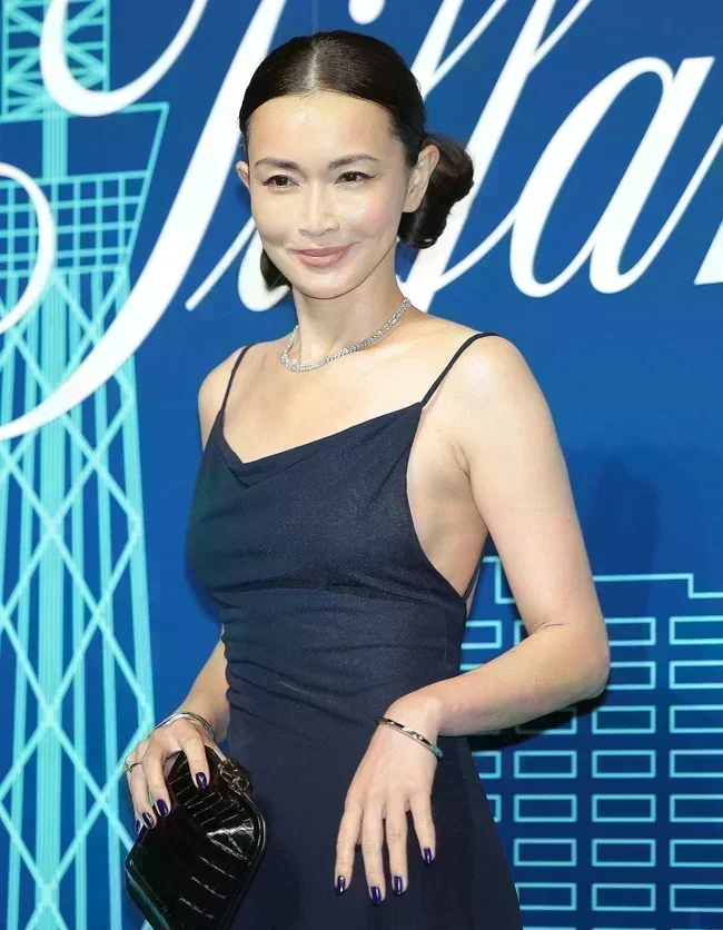 長谷川京子 ハセキョンの透け乳首えっど!【グラビアエロ画像】 7 長谷川京子 ハセキョンの透け乳首えっど!【グラビアエロ画像】 7