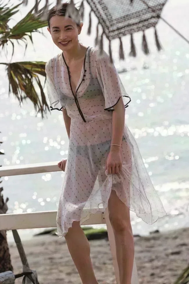 長谷川京子 ハセキョンの透け乳首えっど!【グラビアエロ画像】 30 長谷川京子 ハセキョンの透け乳首えっど!【グラビアエロ画像】 30