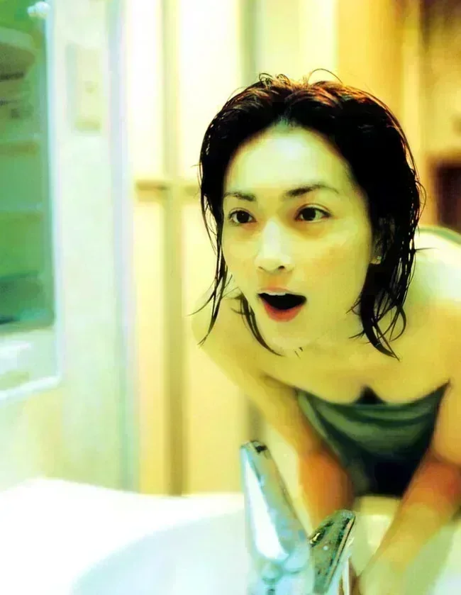 長谷川京子 ハセキョンの透け乳首えっど!【グラビアエロ画像】 34 長谷川京子 ハセキョンの透け乳首えっど!【グラビアエロ画像】 34