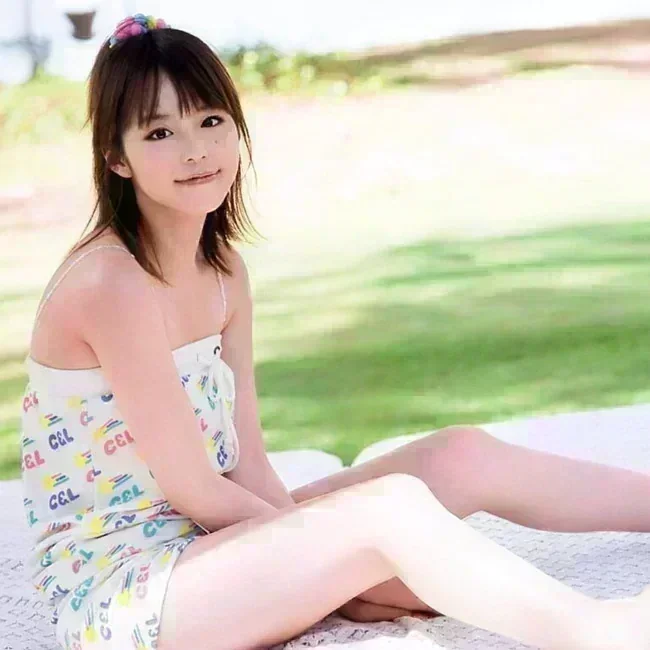 平野綾とかいうヤリマン声優ww【グラビアエロ画像】 12 平野綾とかいうヤリマン声優ww【グラビアエロ画像】 12