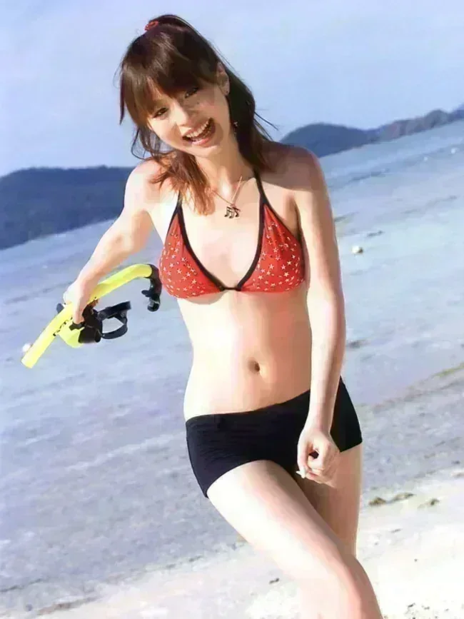 平野綾とかいうヤリマン声優ww【グラビアエロ画像】 72 平野綾とかいうヤリマン声優ww【グラビアエロ画像】 72