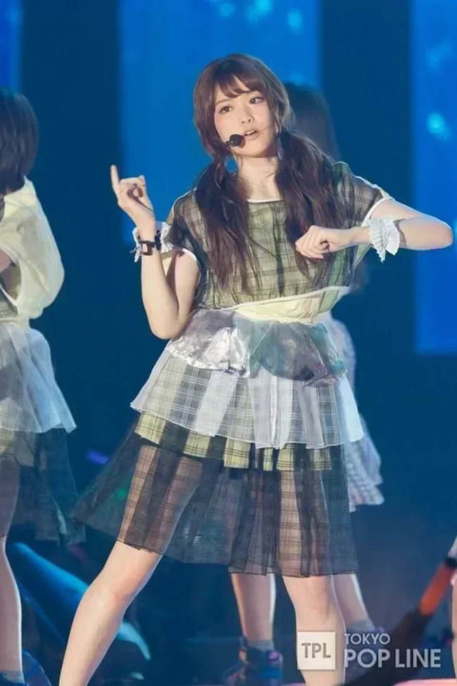 松村沙友理の手ぶら、疑似フェラ、乳揉み!【グラビアエロ画像】 105 松村沙友理の手ぶら、疑似フェラ、乳揉み!【グラビアエロ画像】 105